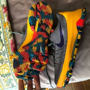 Kevin Durant KD athletic shoes 5Y/7W